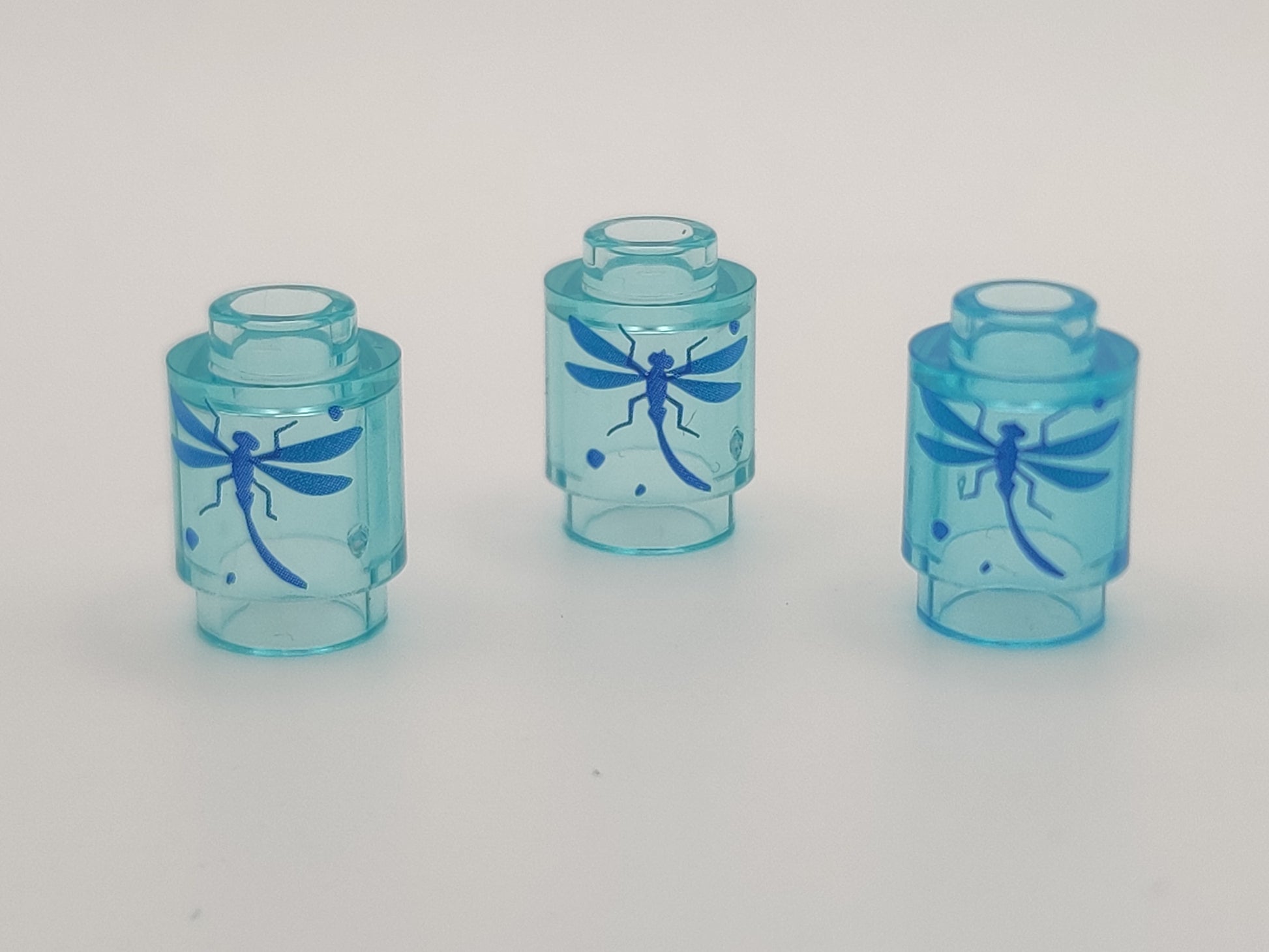 Transparentny Cylinder 1x1 – Niebieska Ważka  LEGO 3062pb058